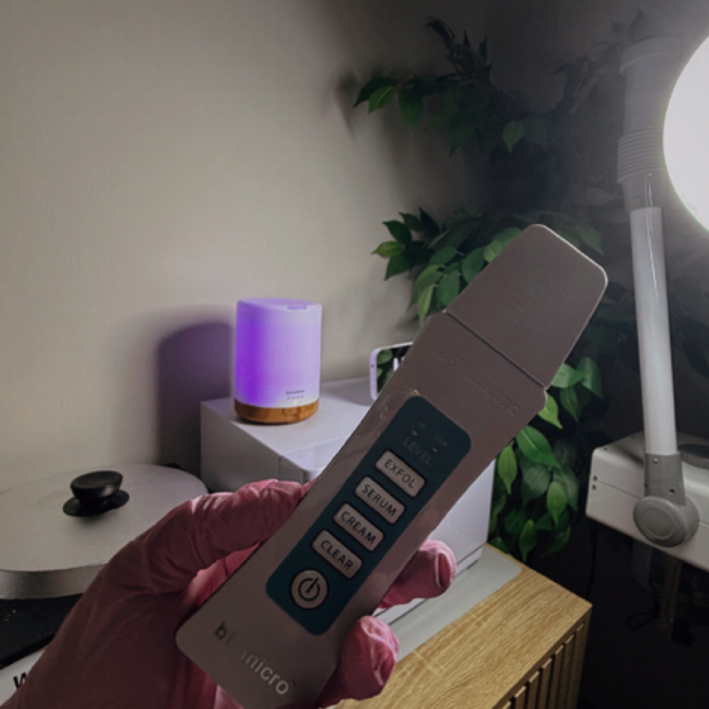 Extractions at Get Glowing With Amber L.L.C. in Branford, CT