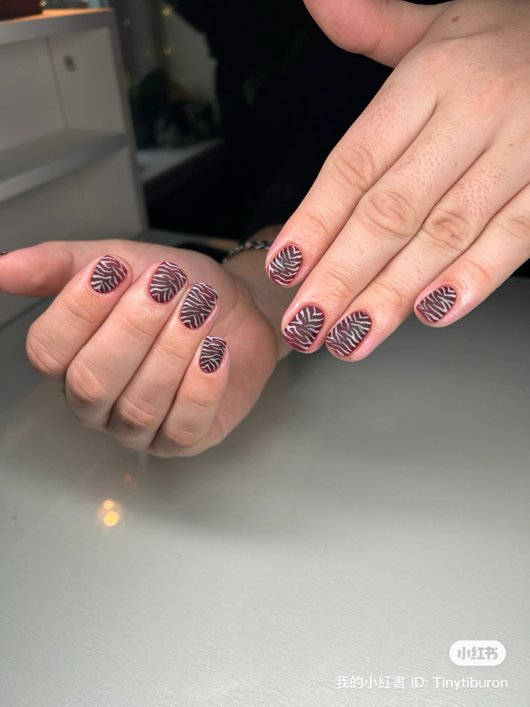 Structured Manicure