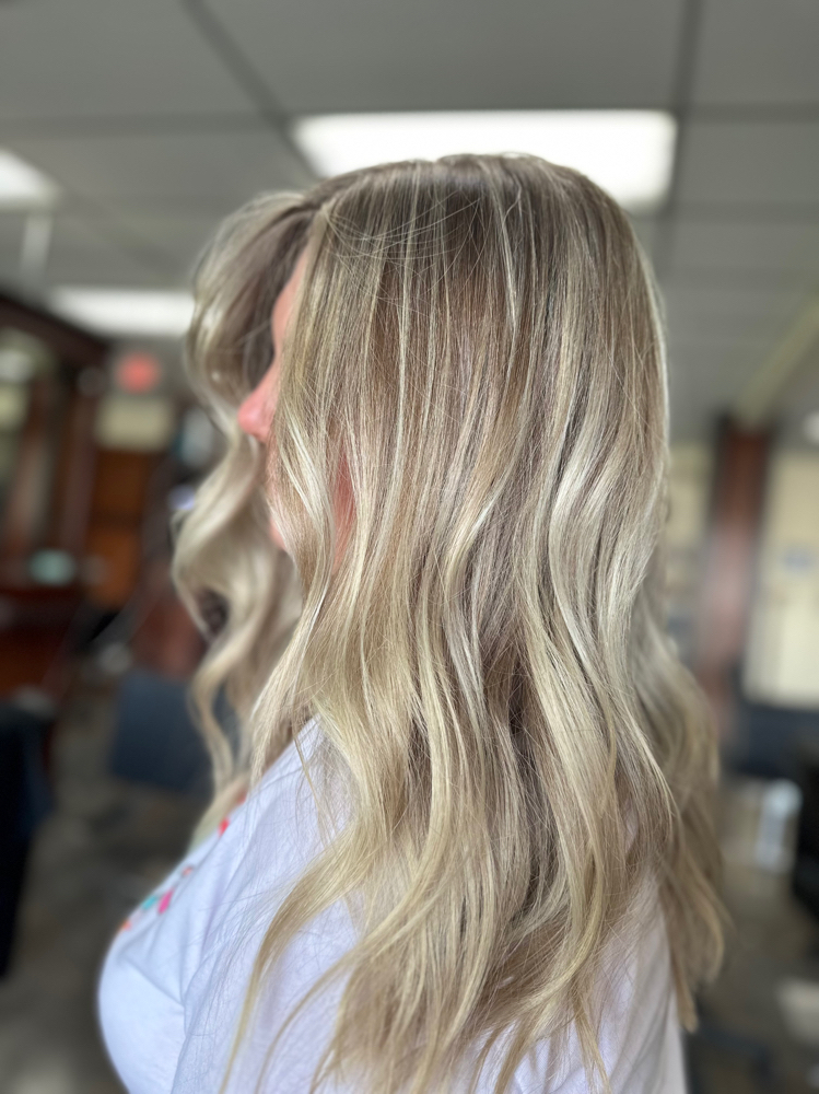 Balyage Touch Up at Bombshell Beauty Bar @Evince salon in Vancouver, WA