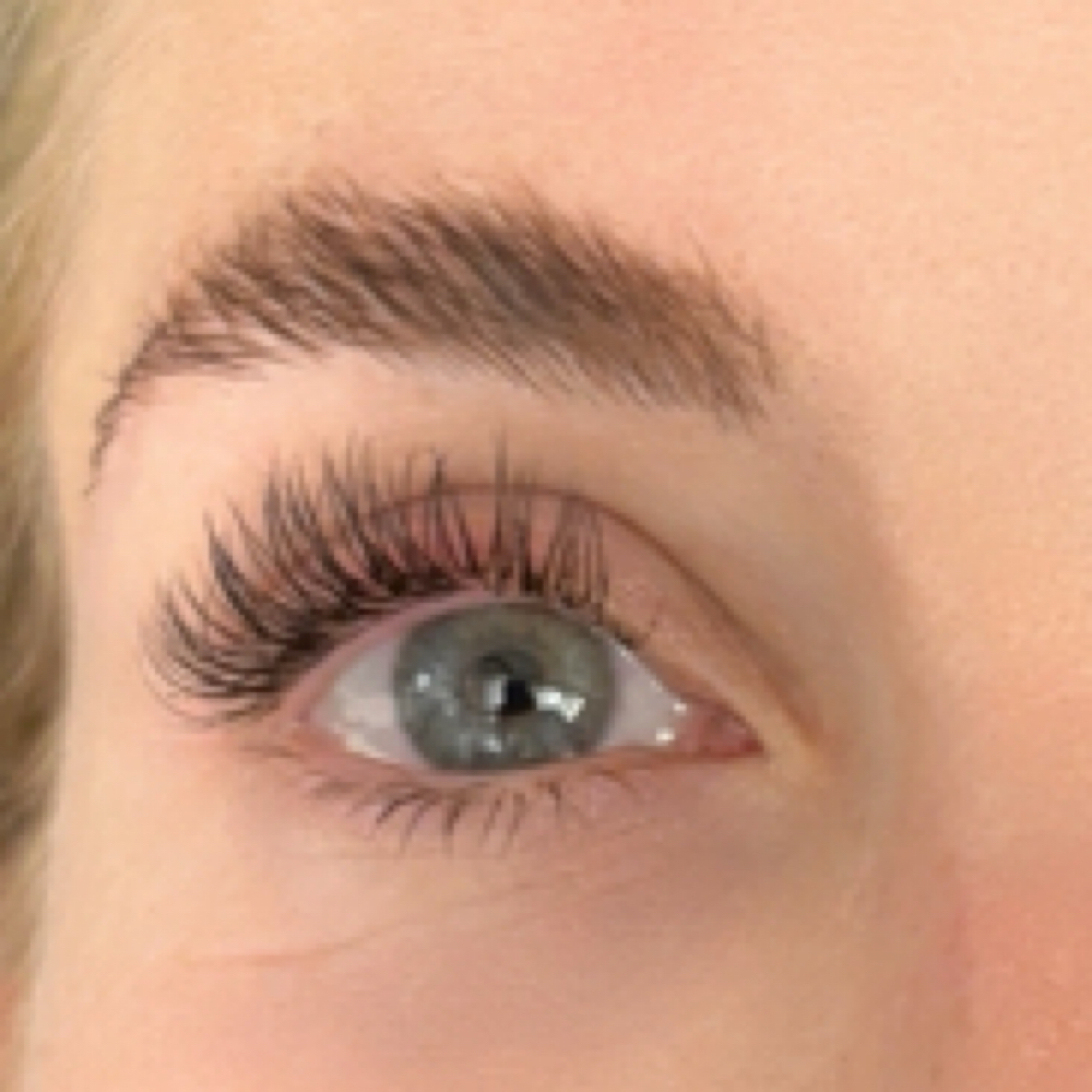 LED Classic Fills at Natural Lash and Brow Studio in New York, NY