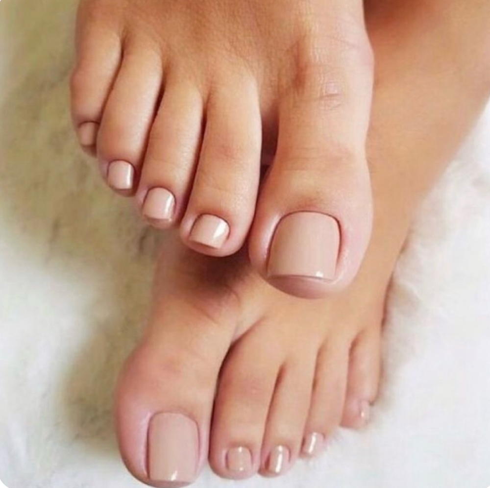 Basic pedicure Solid Color at Bonita Beauty Bar in Bloomington, CA