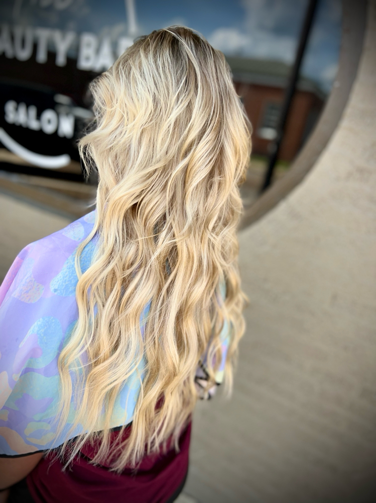 Full Highlight at The Beauty Bar in Waynesboro, MS