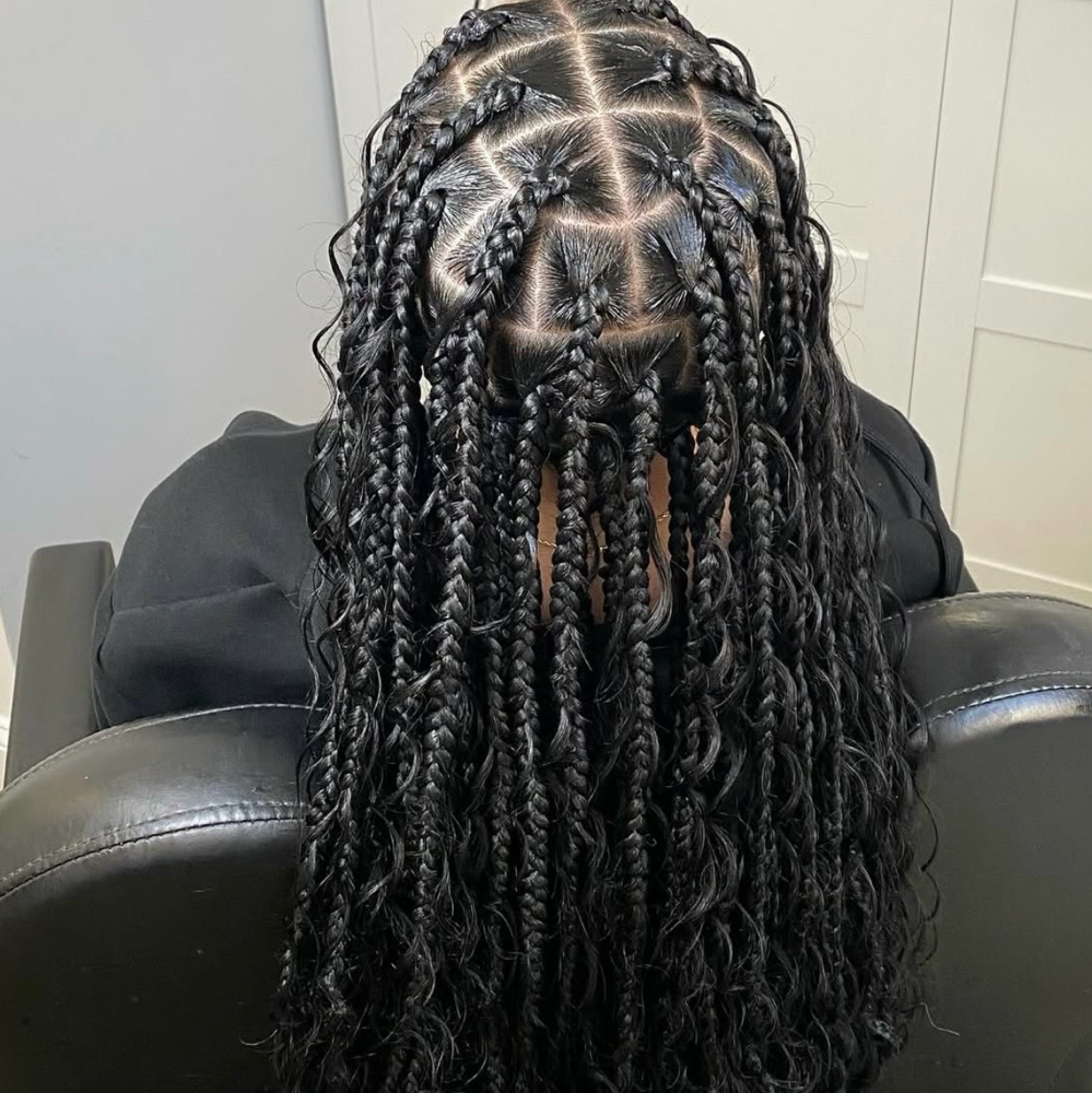Medium Boho Knotless Braids