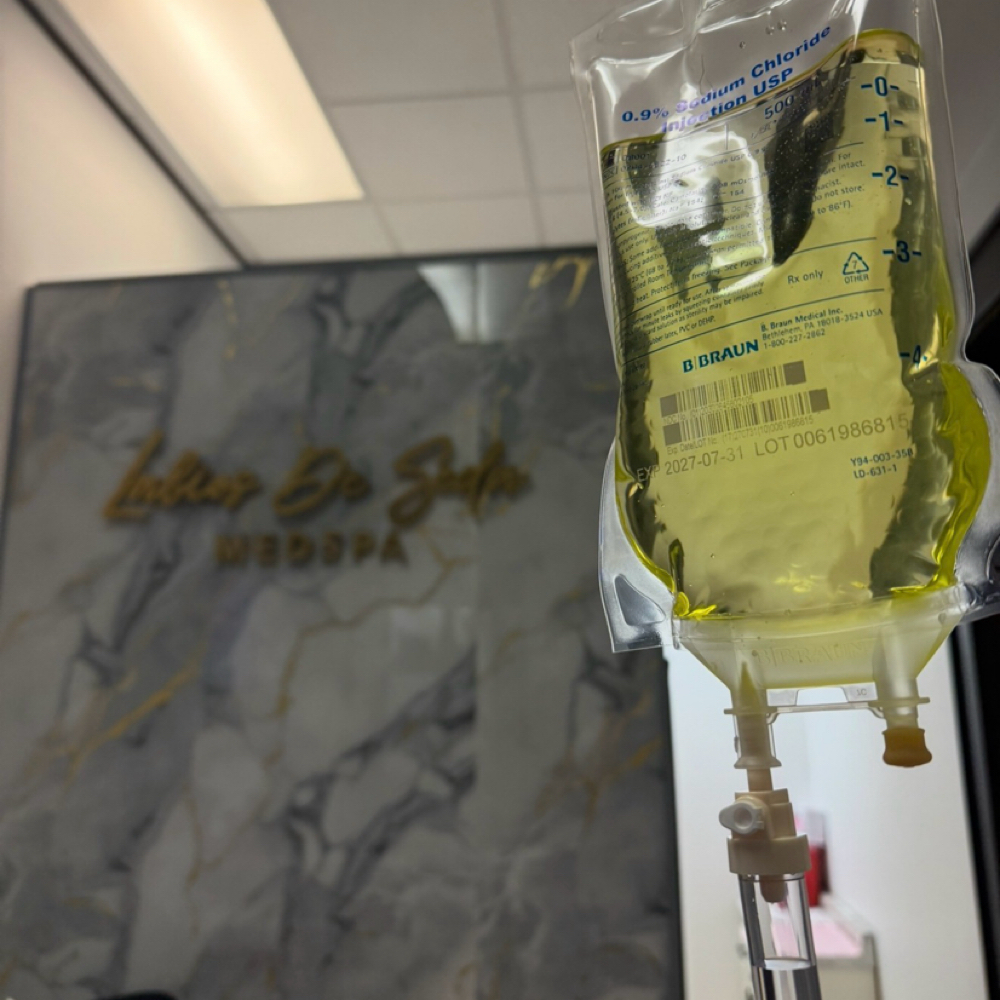 April promo 250 ML IV DRIP at Labios De Seda Medspa in El Paso, TX