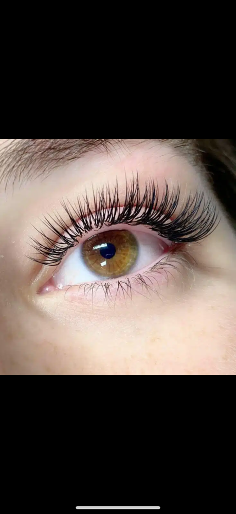 Classic Lash Extension Set at Taylor Rose Aesthetics in Altoona, WI
