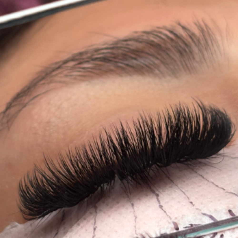 Full Set Lash Extensions at Beauty & Essence in Moreno Valley, CA