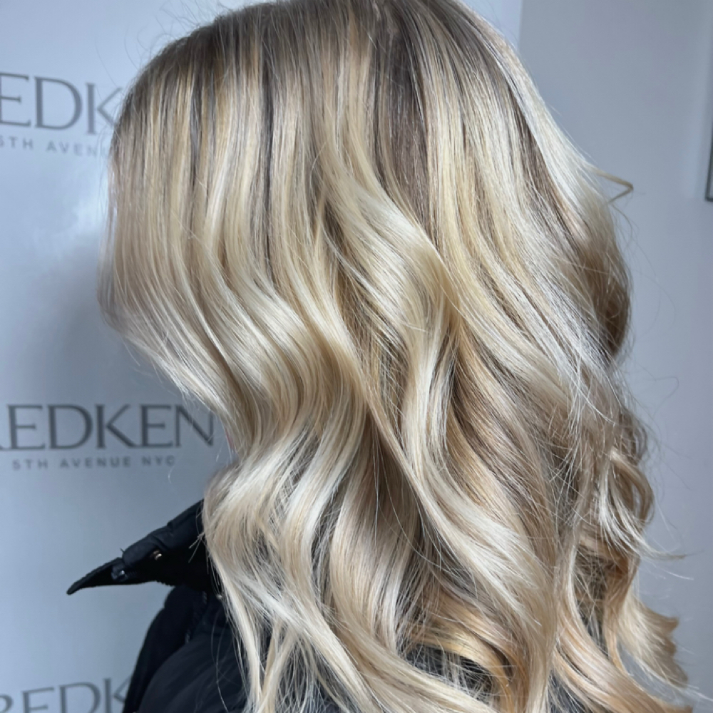 Mini Blonde Session at Theblondebarbiee in Alma, MI