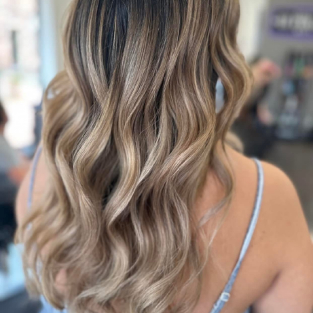 Quick Styling-No Wash at Studio B. in Mabank, TX