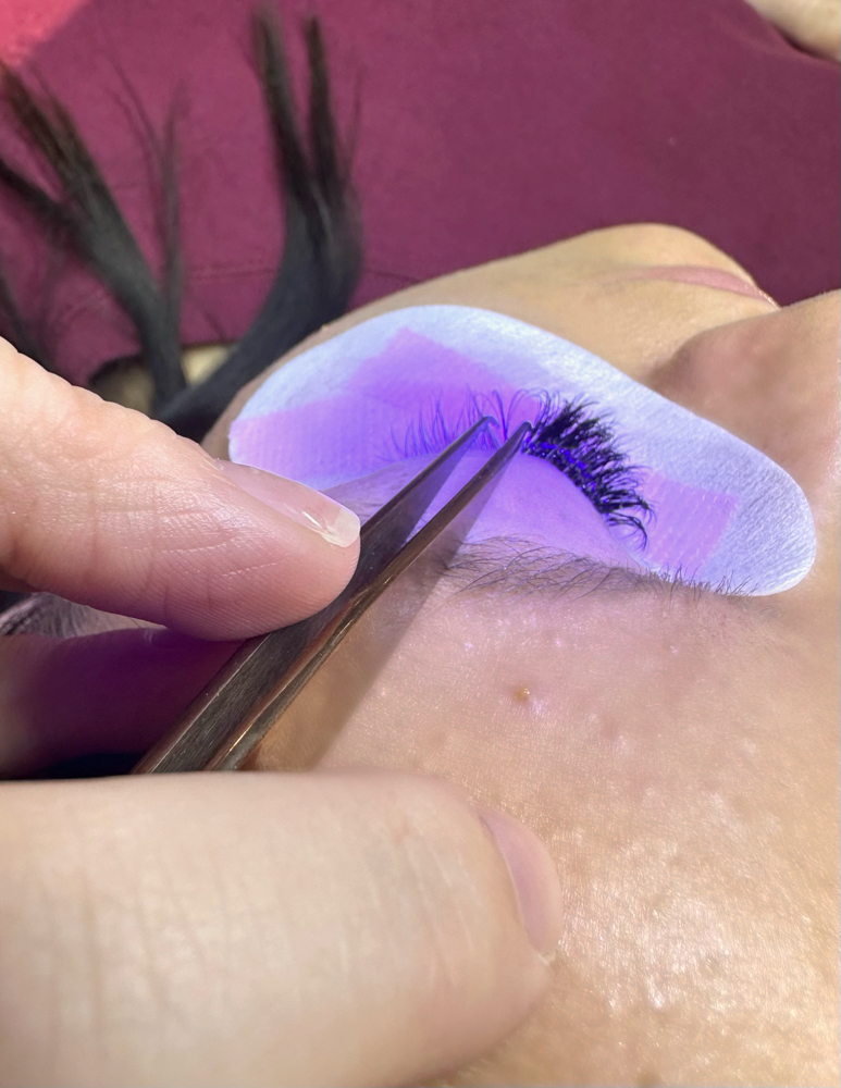 UV Lashes Fill