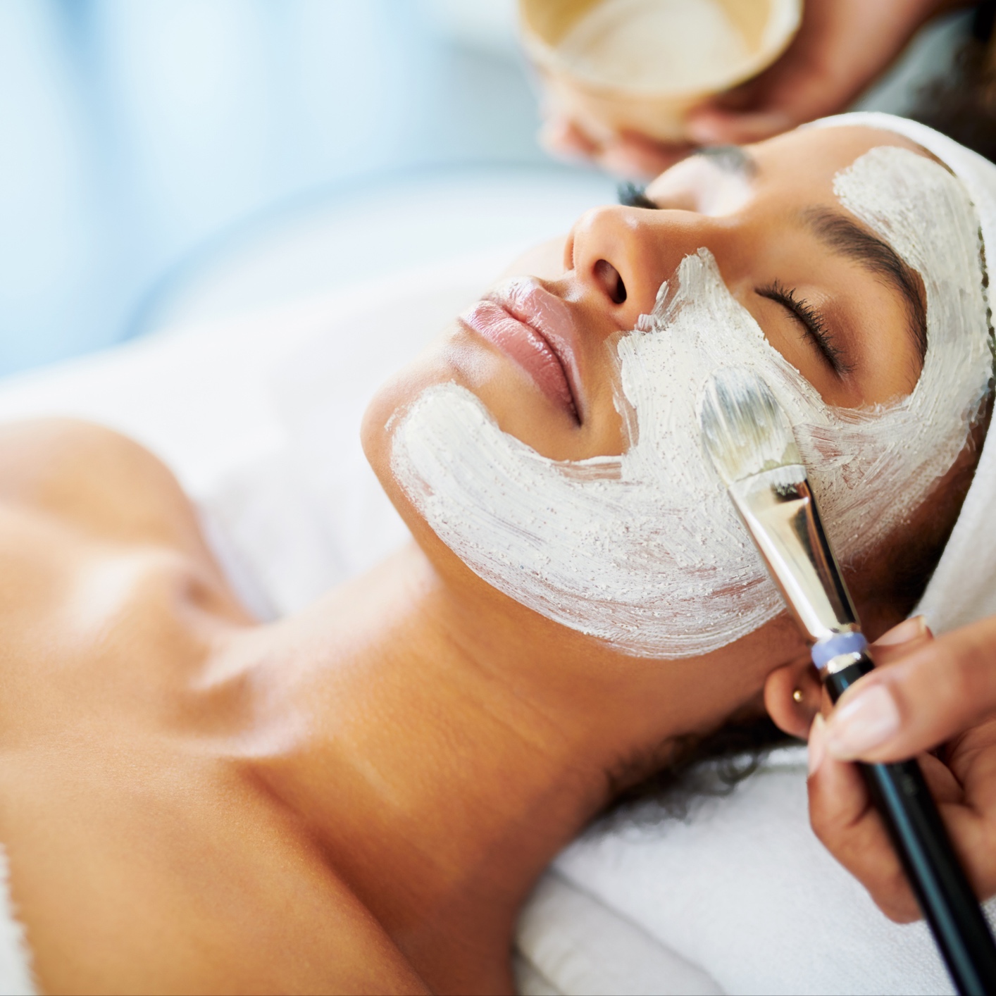 H2O2 Hydra Facial at Sugared & Browed Studio in Long Beach, CA
