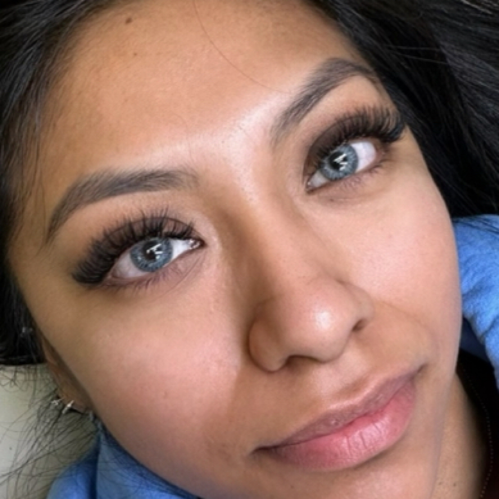 Eyelash extension removal