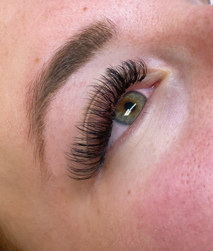2 Week Volume Lash Fill