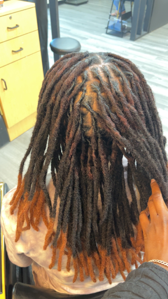 Extensions Re Twist at Bebee's Hands in Valdosta, GA