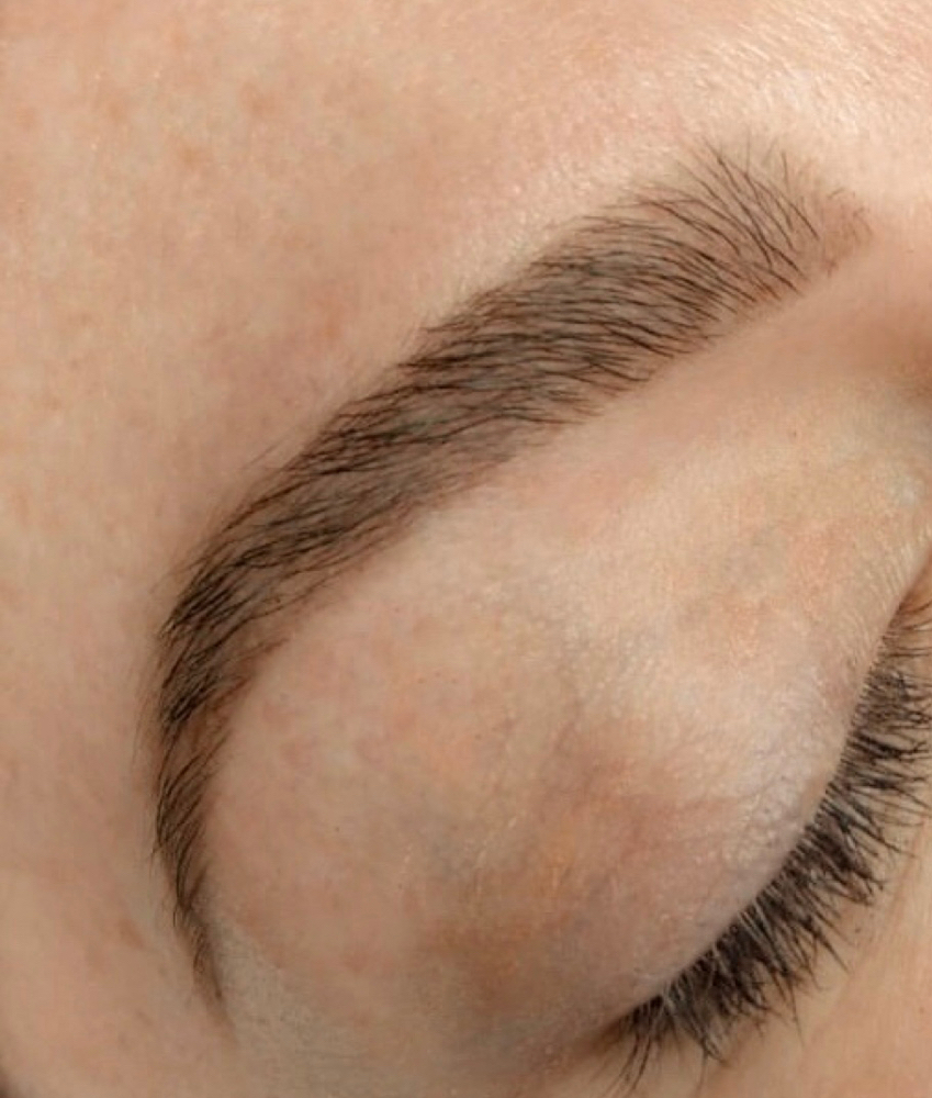 Simple brow wax