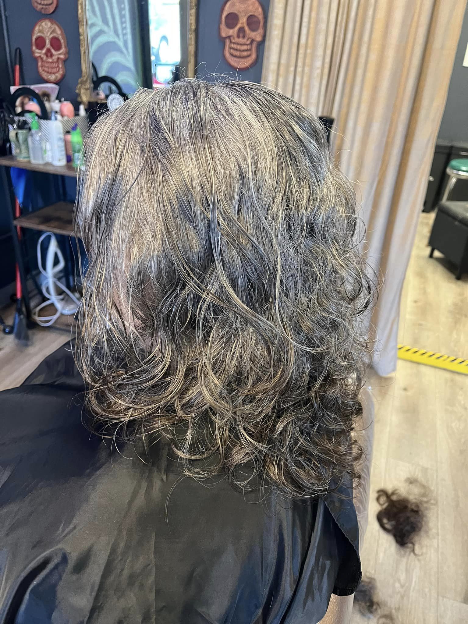 Short/Med Cut with Shampoo & Style