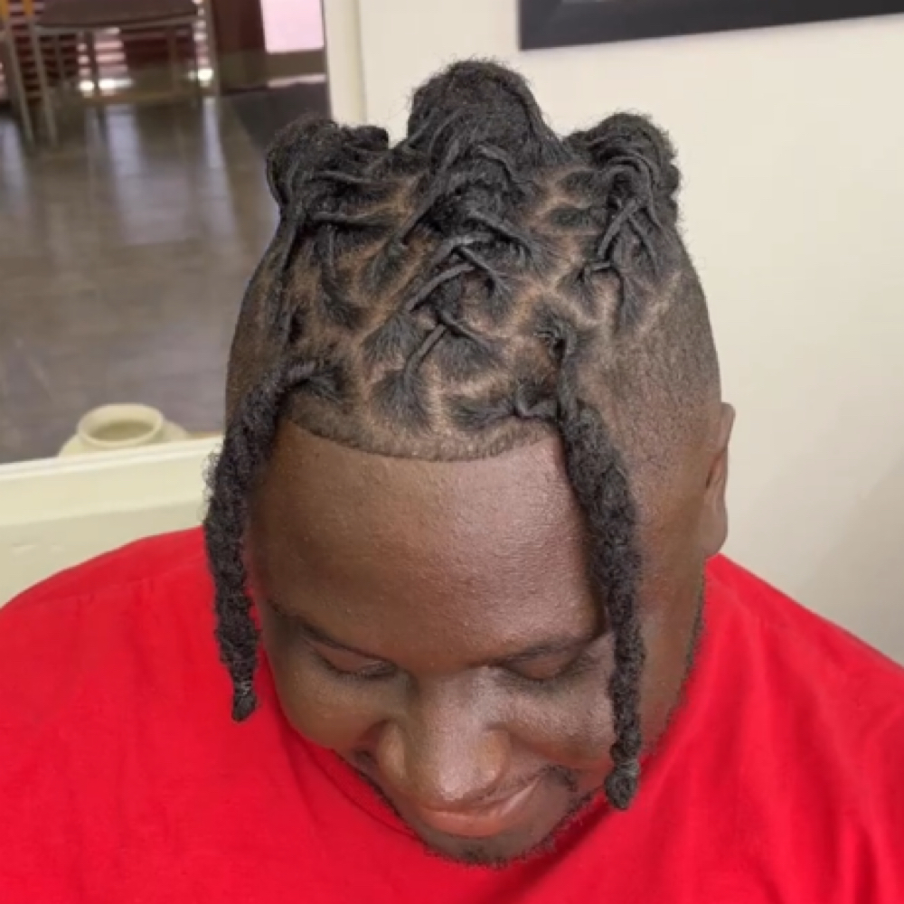 Loc Reattatchment at Cyn Blends Barbering + Loc Studio in Long Beach, CA