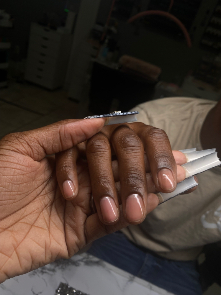 Regular Manicure