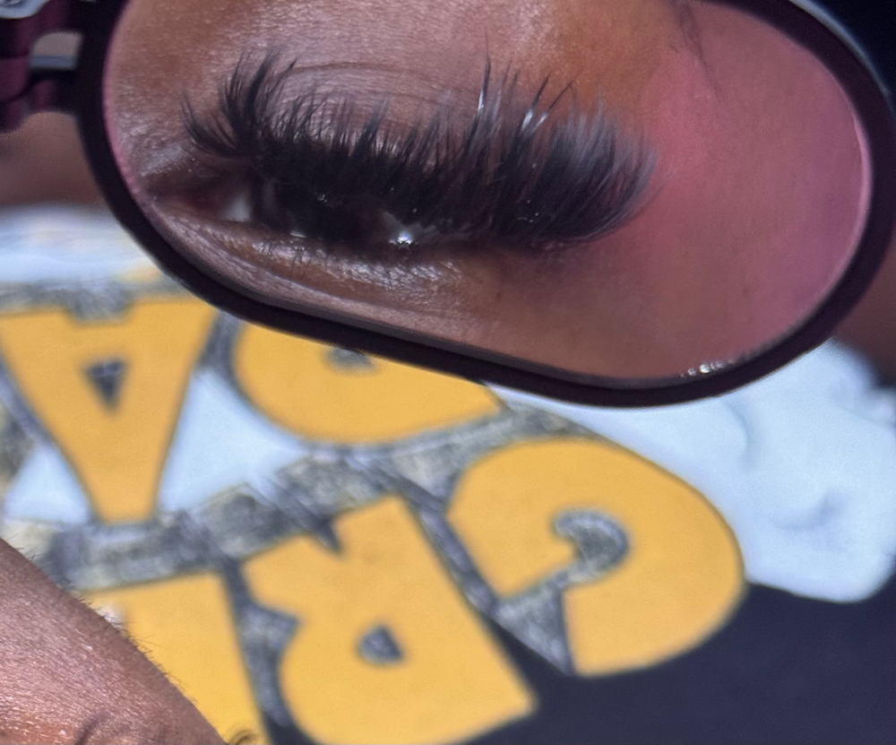 Lash Cluster Removal & Cleaning at Glam’d By Tierra Maenise in Kelford, NC
