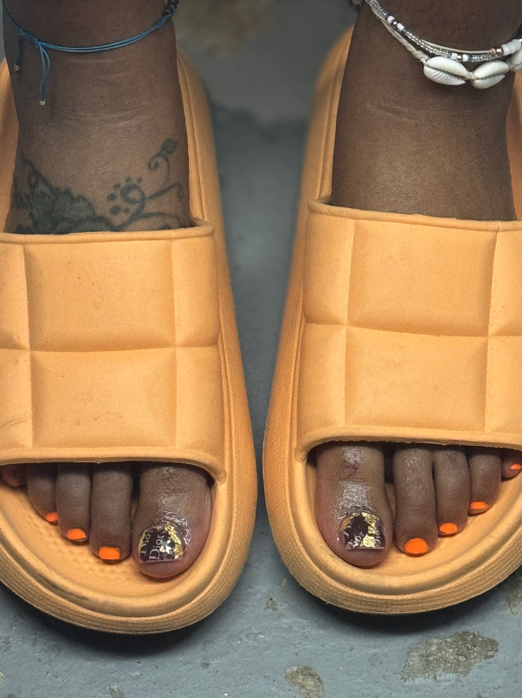 Add Acrylic Big Toes