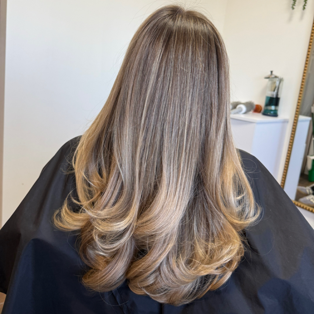 Partial Blonding at madblends in Cranston, RI