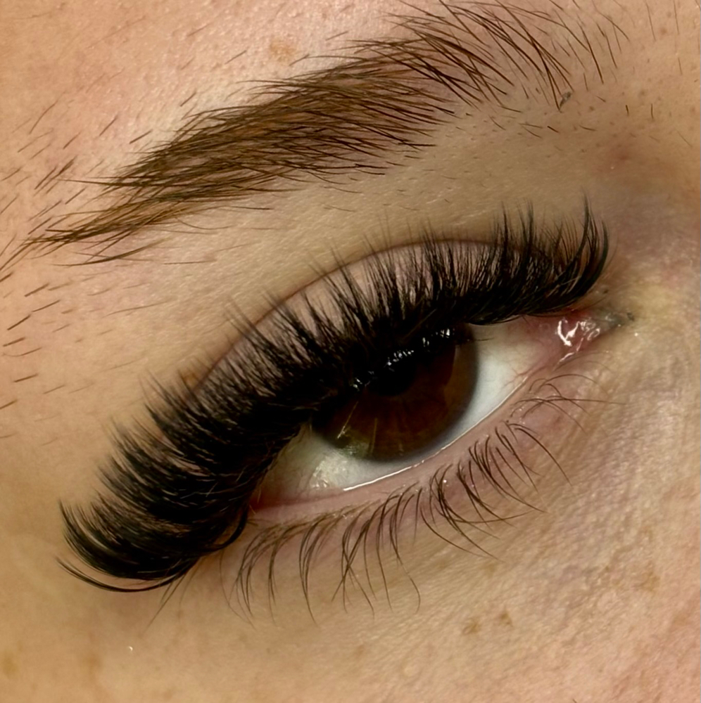 Volume Lash Extensions