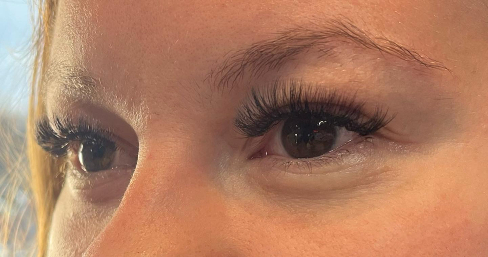 NaturalVolume Eyelash Extension Set