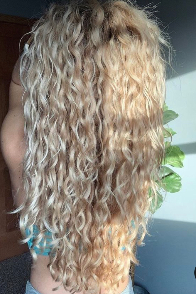 Permanent beach wave