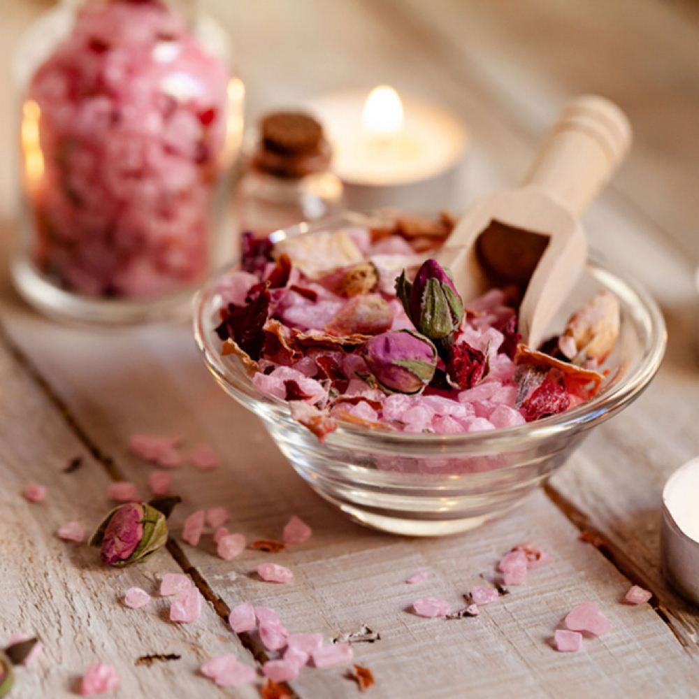 Love & Luminous Lumbar Luxe (2)