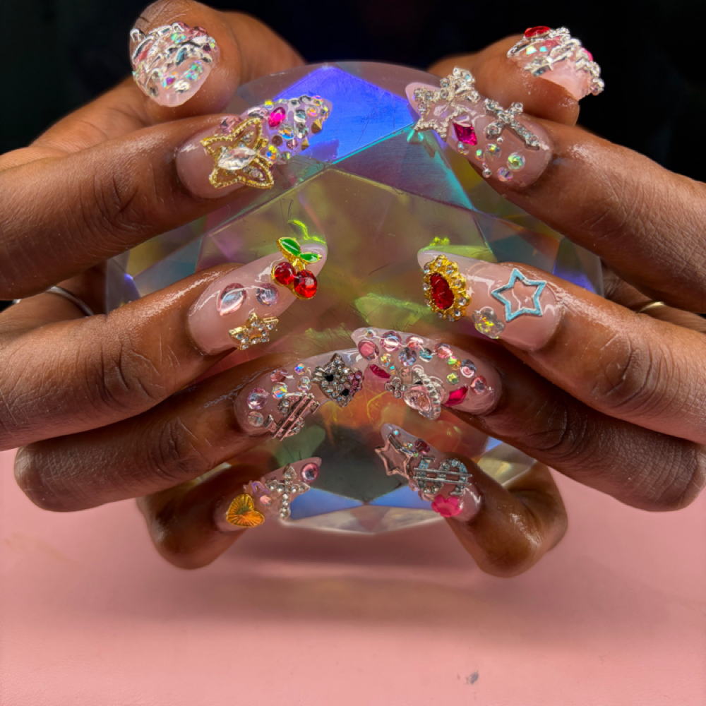 Long Junk Nails at Evolmani Aesthetics in Chicago, IL