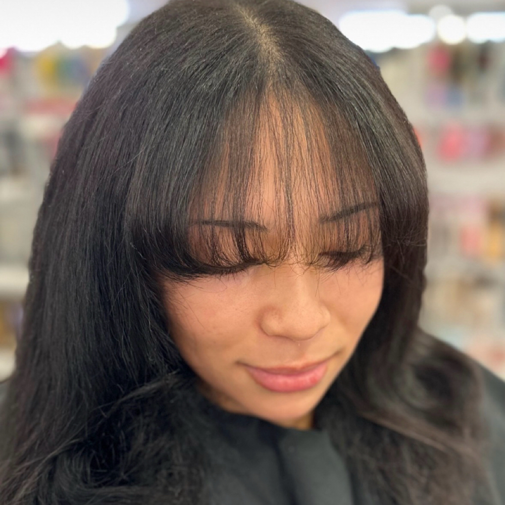 Bang Trim at Joannie Beauty in Chicago, IL