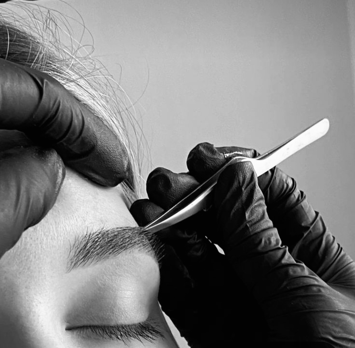 Brow Tweeze