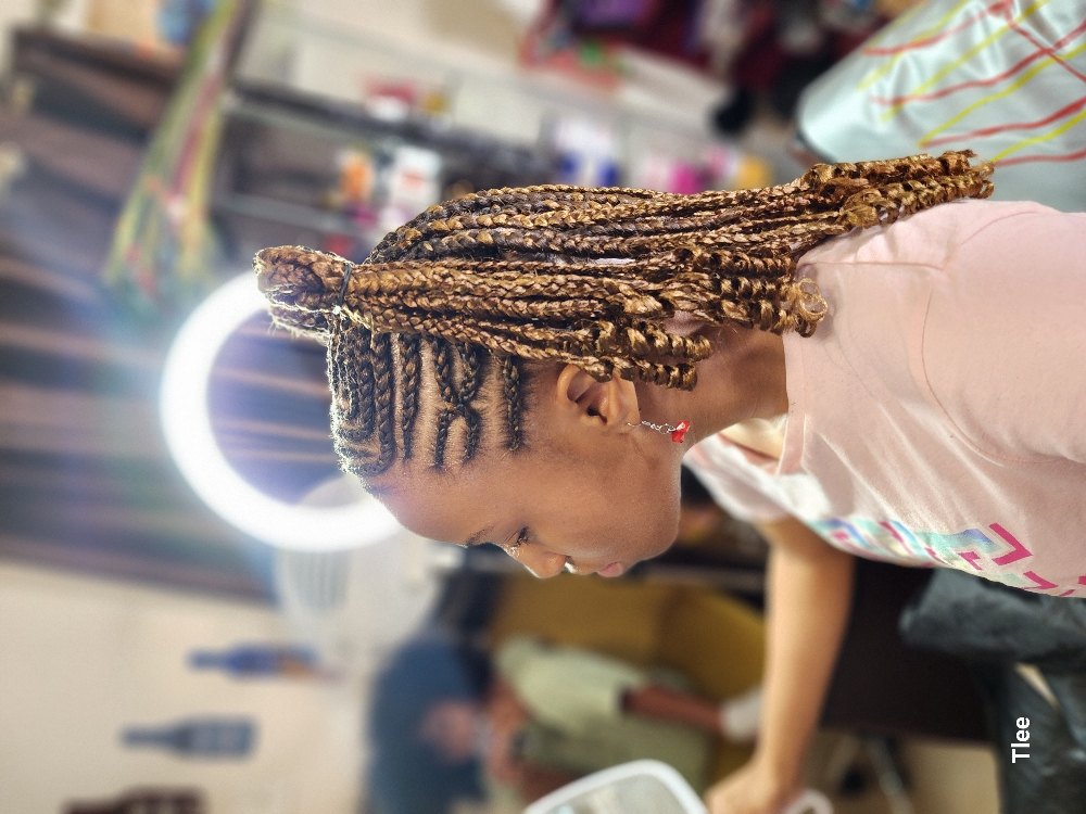 Layer W/knotless (Medium) at TALENTEDTLEE LLC in Dallas, TX