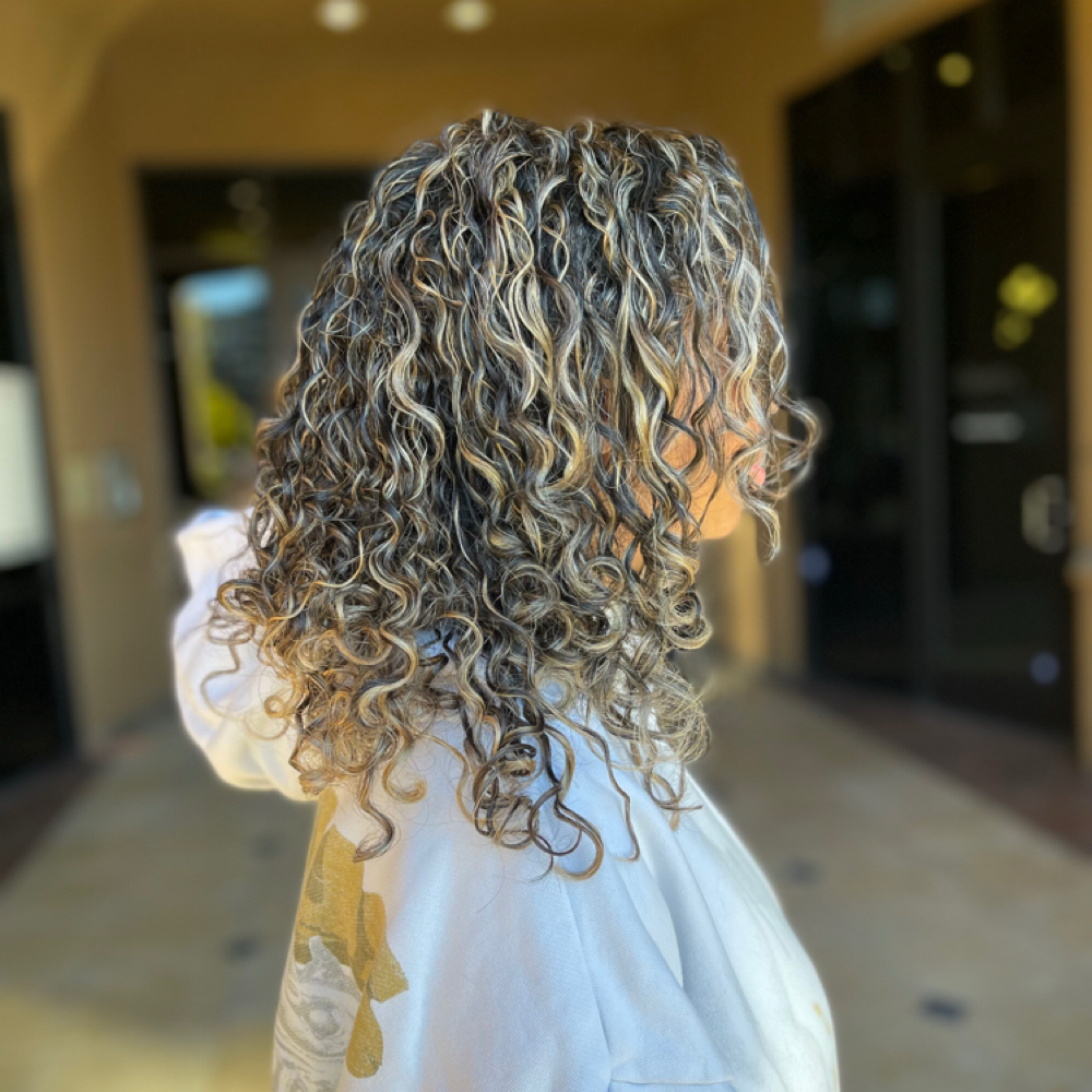 Full Highlight at YessCurls in Northglenn, CO
