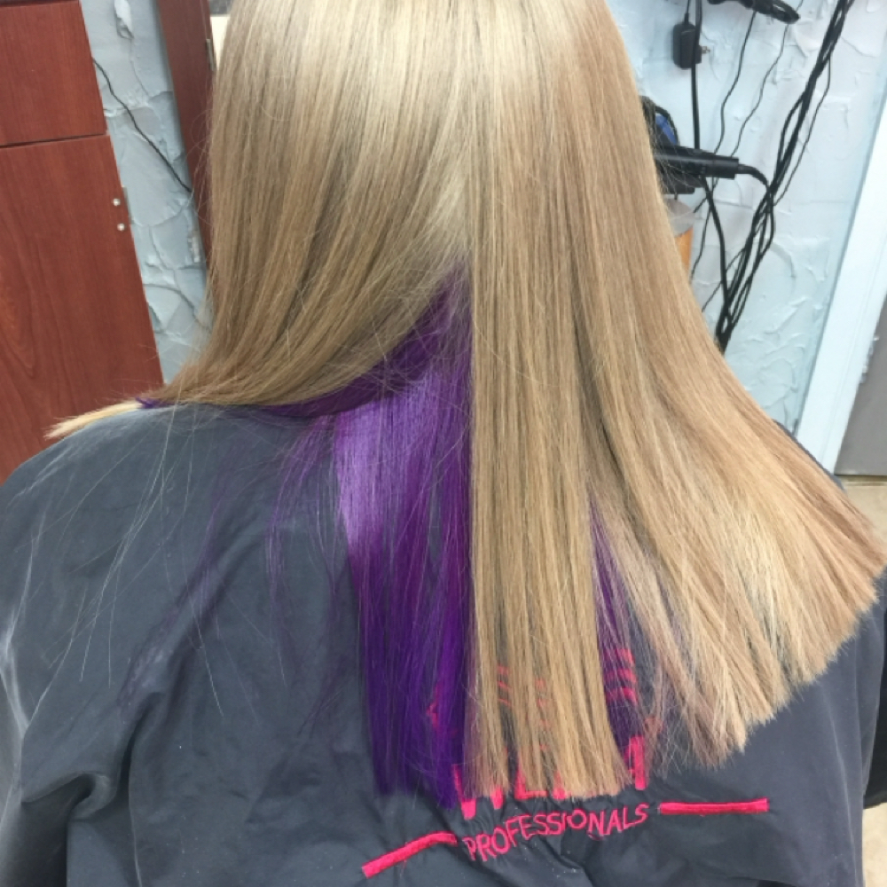 Peak-A-Boo Vivid/Fashion Colour at #RCS2hairart in Amarillo, TX