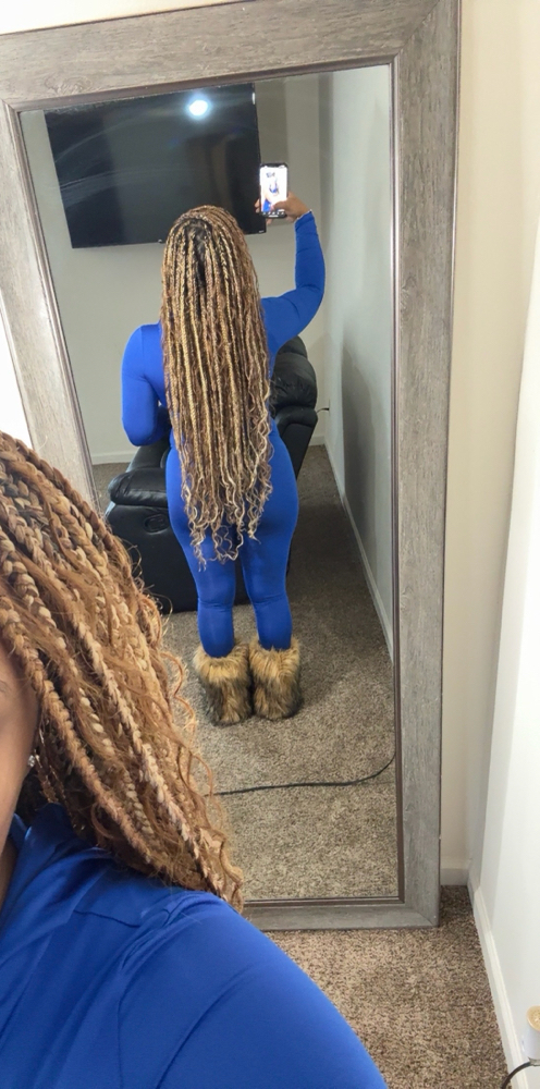 small knotless (butt length) at loc’d&braided in Dayton, OH
