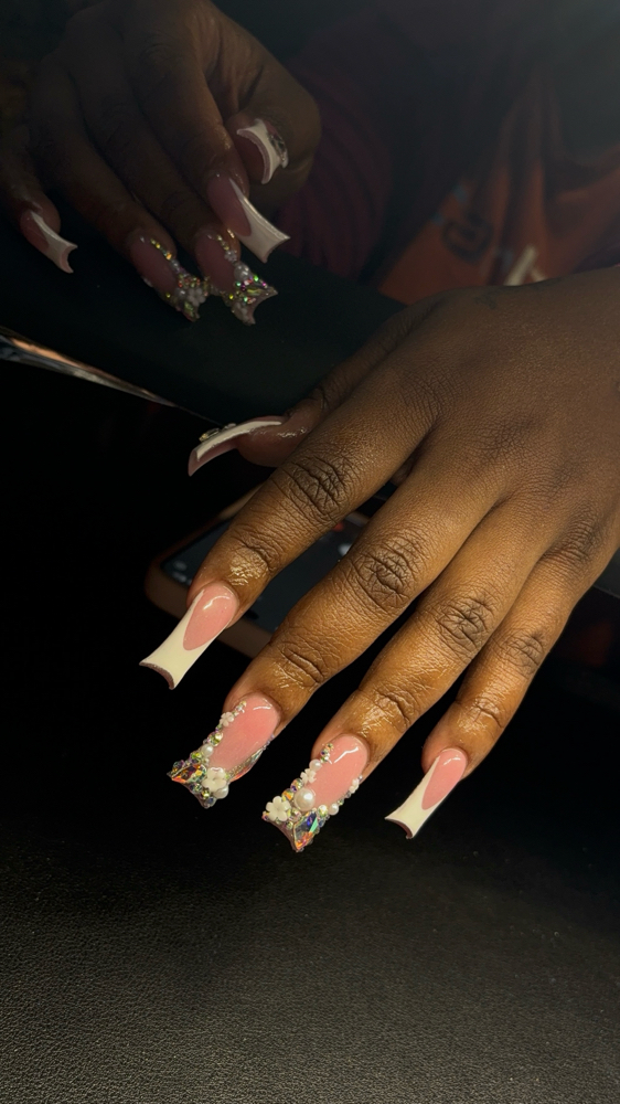 Long Duckies/Almond/Stiletto Nails