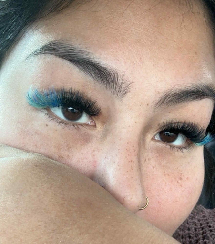 Color Lashes
