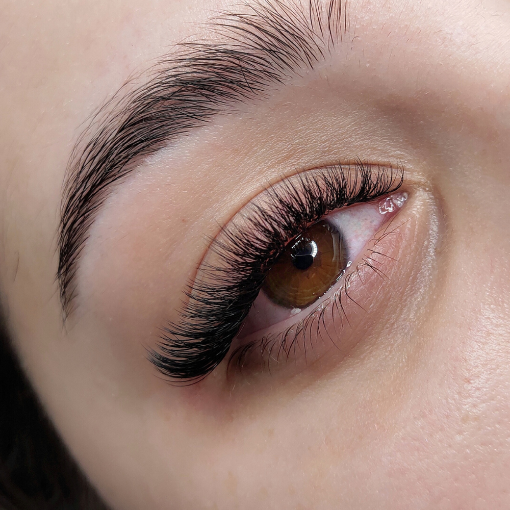 Volume Full Set Lash Extensions