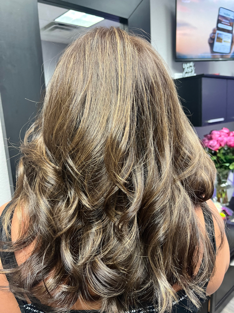 Womans Cut, Style Long