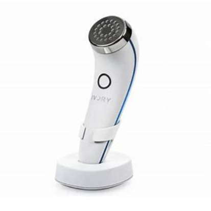 RED LIGHT OR BLUE LIGHT THERAPY at Beauty by Peyton in New Middletown, OH