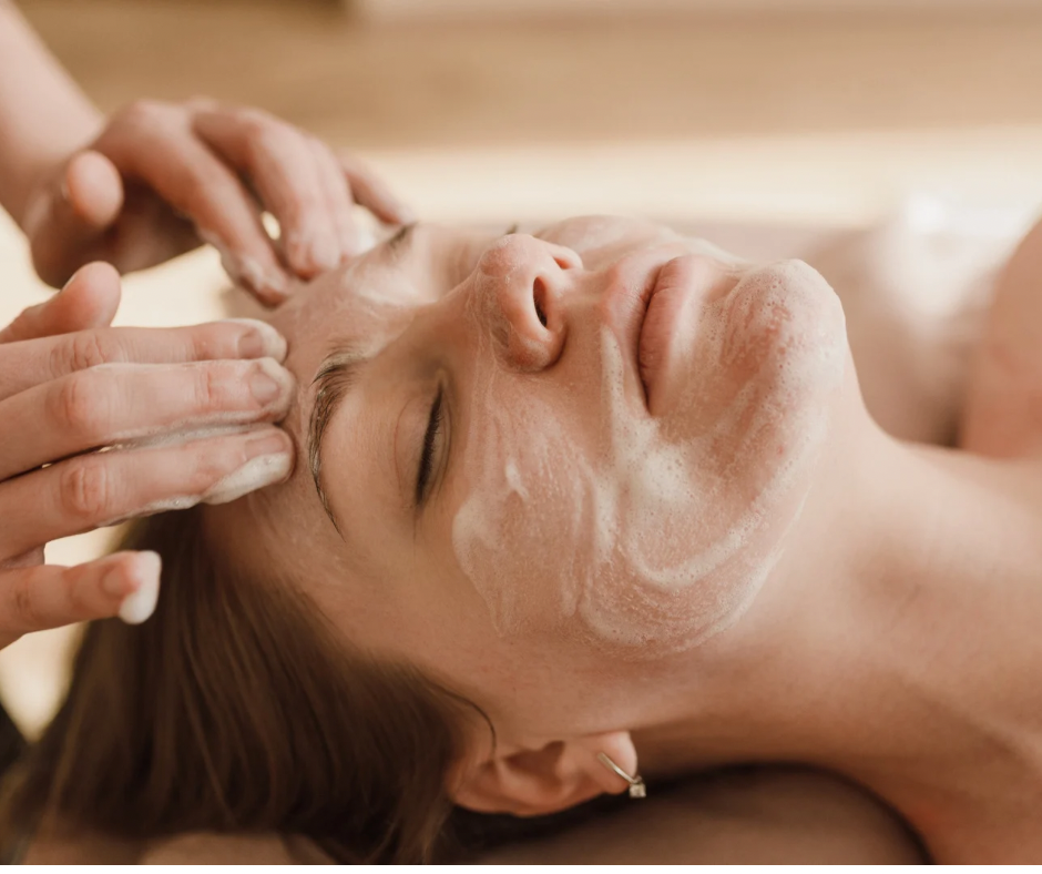Glow Signature Facial
