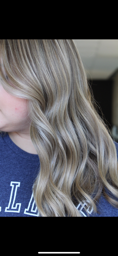 Blonding Service at Lavish Beauty Parlour in Stockton, CA