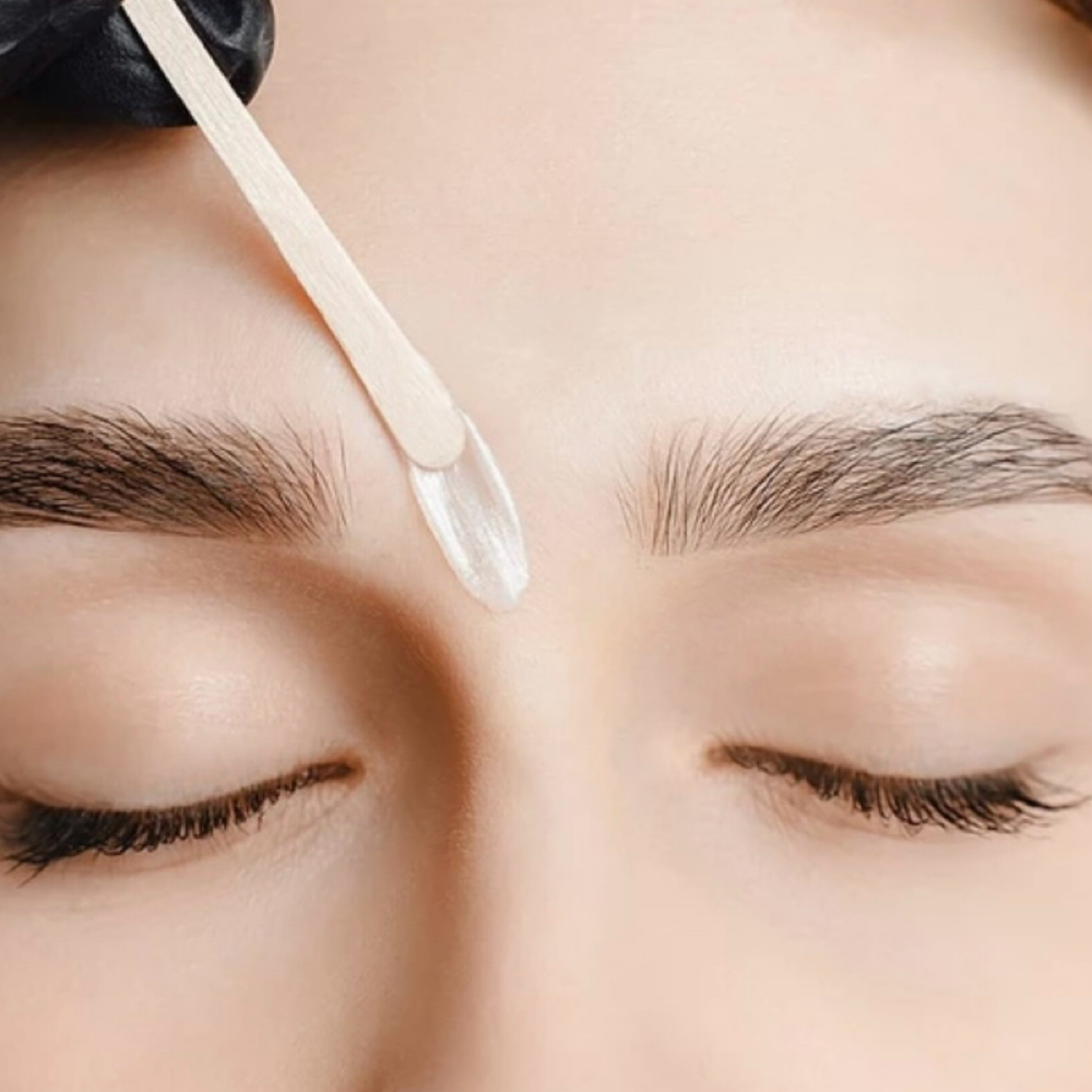Brow Wax at BrookeBennEsthetics in Dixon, IL