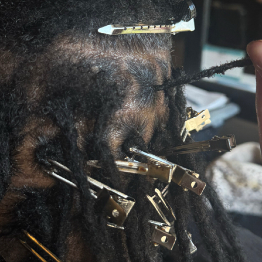 Basic Retwist at ZMDesigns Hair in Tomah, WI