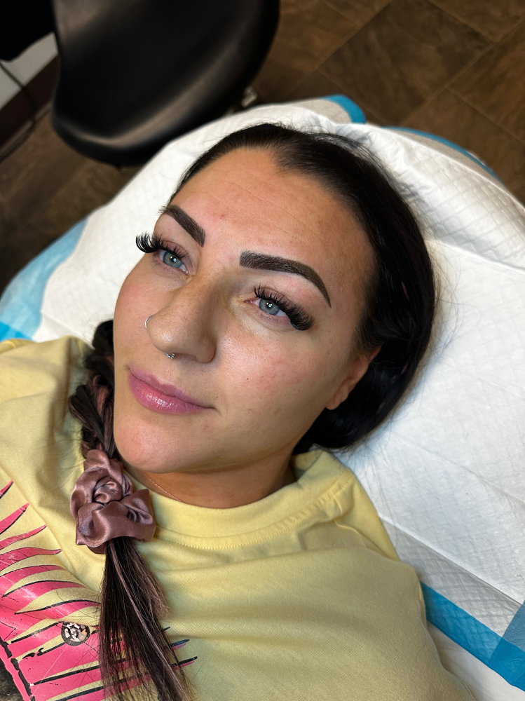 Powder/Combo Brow at Glamour in Rock Springs, WY