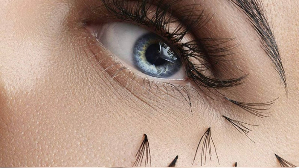 Eyelash Extension Removal