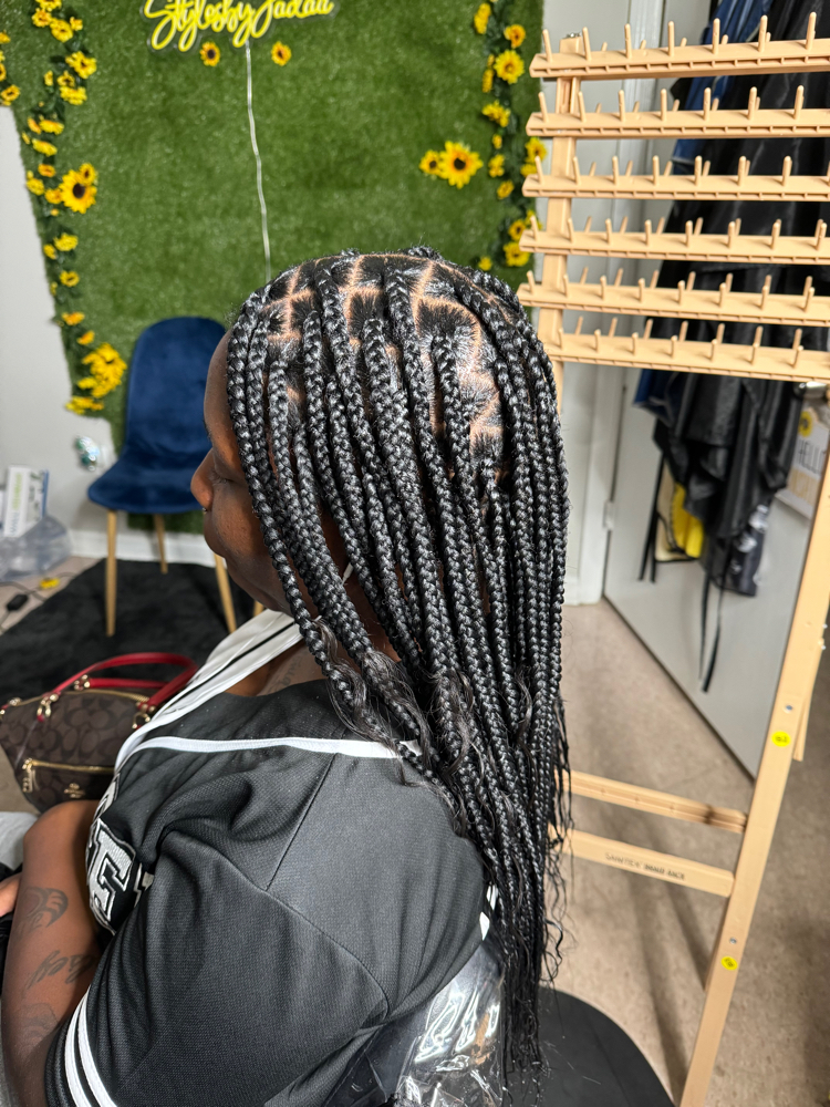 Medium Knotless