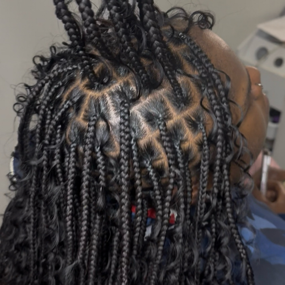 Smedium Knotless - Waist at BelleHair ‘Tiqué in Nashville, TN