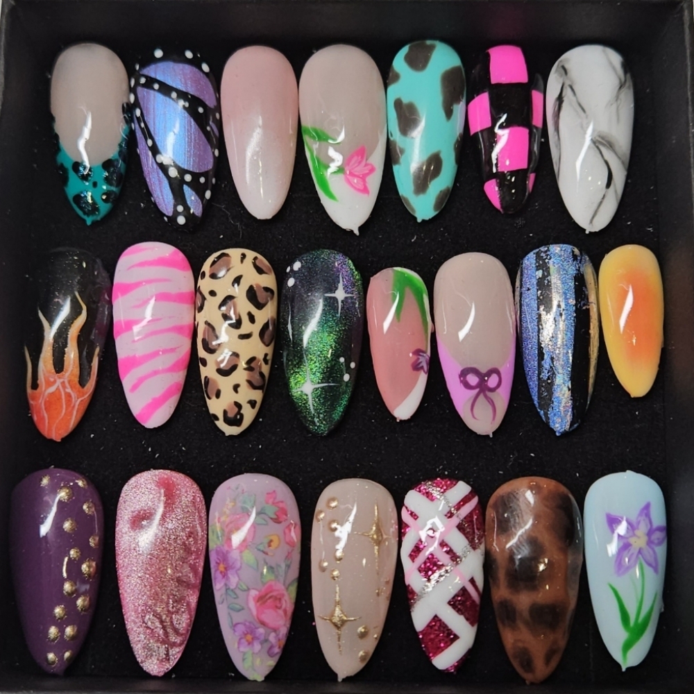 Gold Level Nail Art at E-N-T Nails in Mooresville, IN