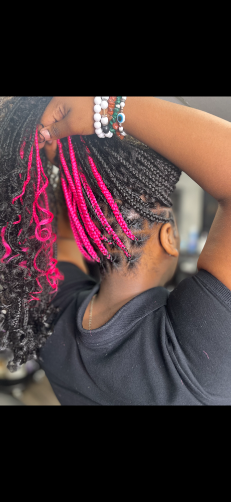 Medium Knotless Box Braids